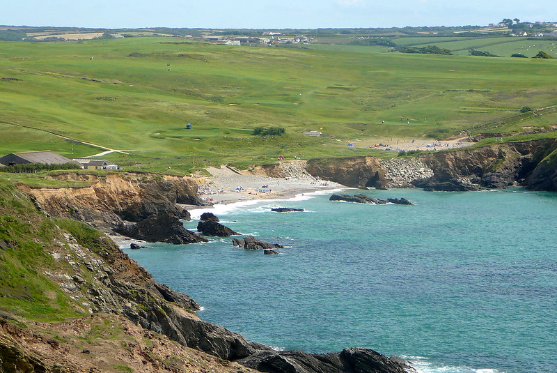 Mullion Golf Course by Tim Green @ flickr.com/photos/atoach/2310846340